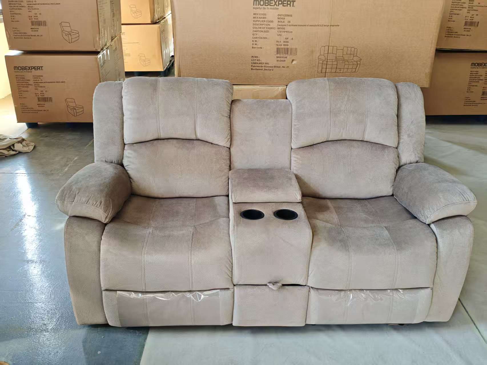 Sofá 2 Lugares com Porta-copos